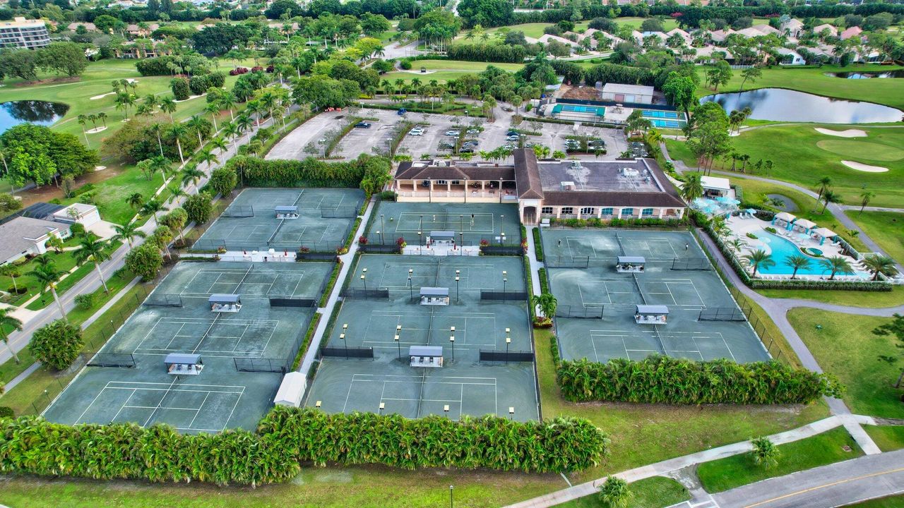 Active With Contract: $210,000 (2 beds, 2 baths, 1005 Square Feet)