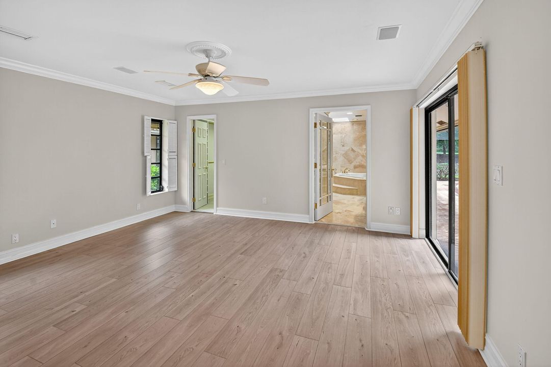 En Venta: $975,000 (3 camas, 2 baños, 2559 Pies cuadrados)