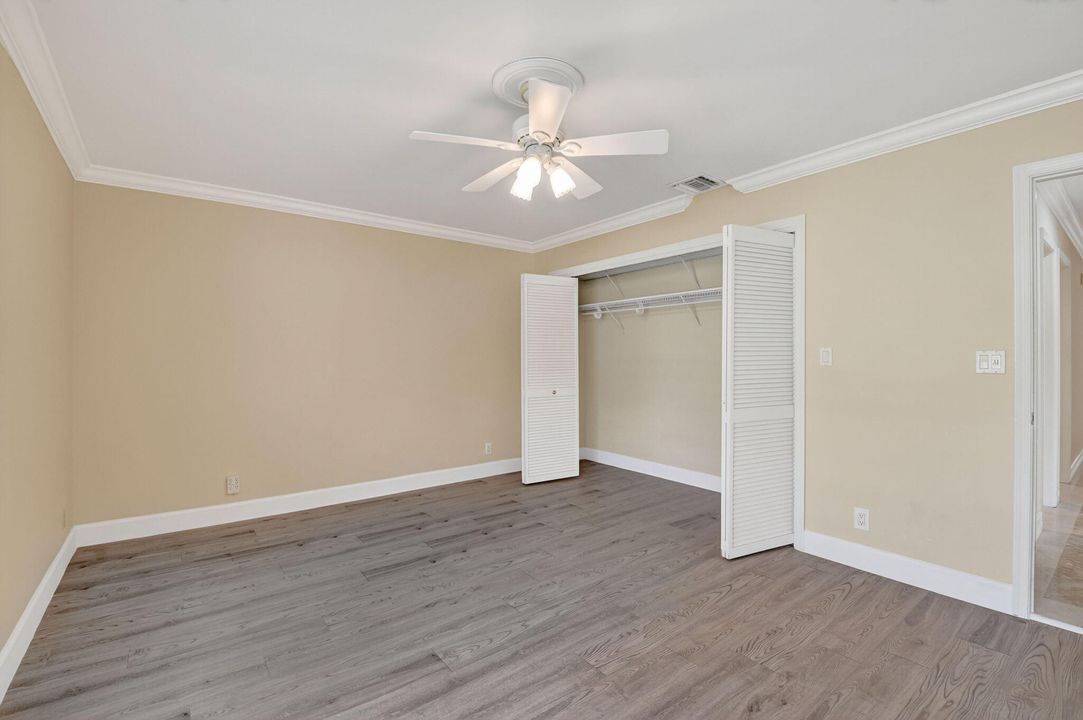 En Venta: $975,000 (3 camas, 2 baños, 2559 Pies cuadrados)