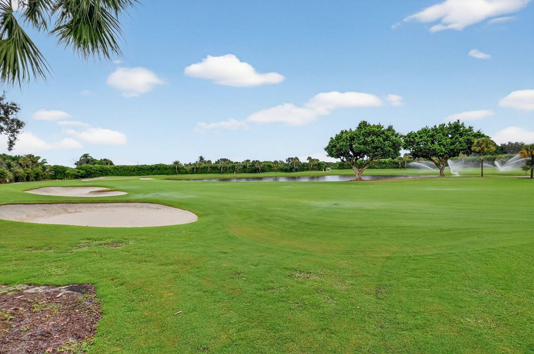 En Venta: $975,000 (3 camas, 2 baños, 2559 Pies cuadrados)