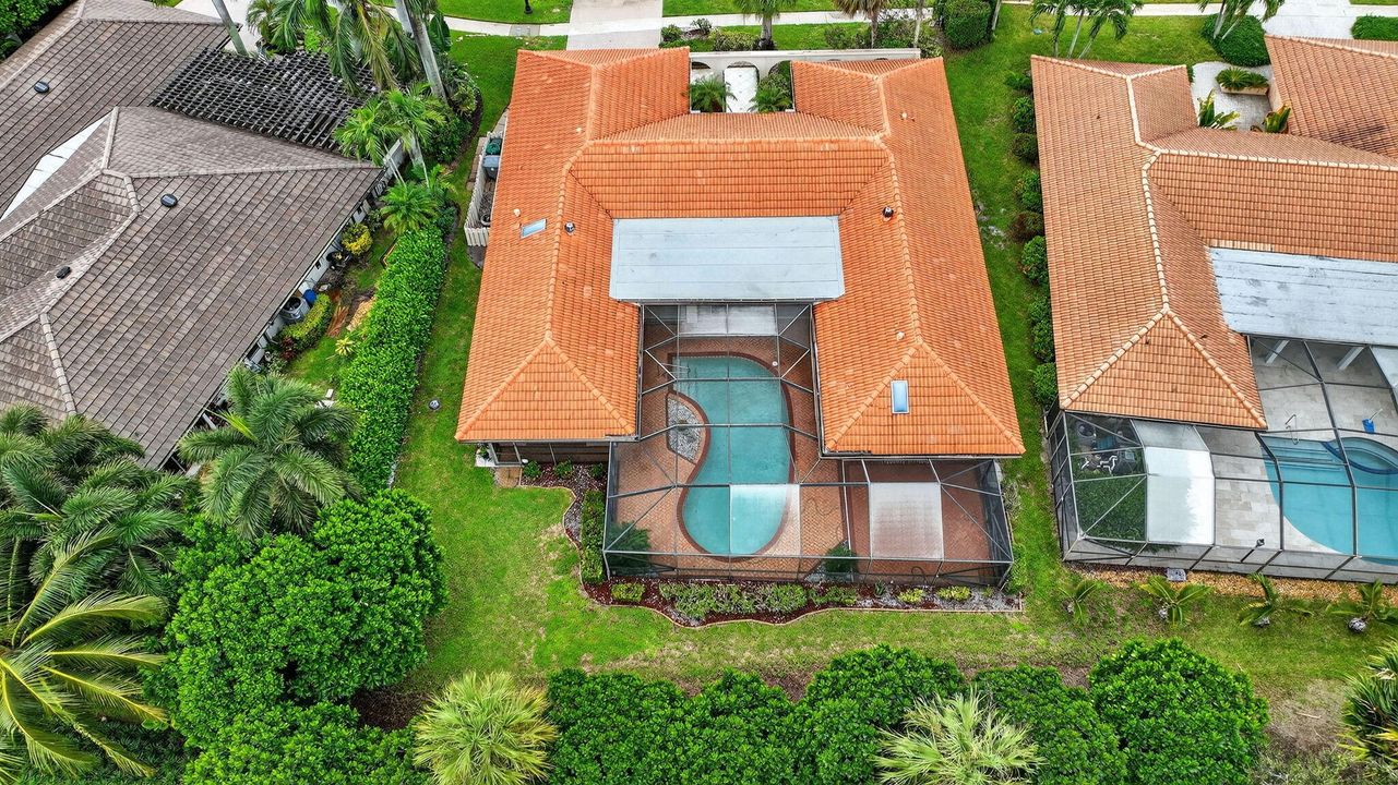 En Venta: $975,000 (3 camas, 2 baños, 2559 Pies cuadrados)