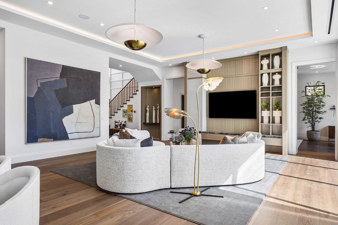 For Sale: $11,250,000 (5 beds, 7 baths, 5941 Square Feet)