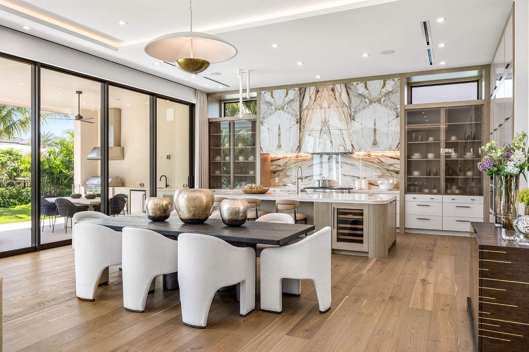 For Sale: $11,250,000 (5 beds, 7 baths, 5941 Square Feet)