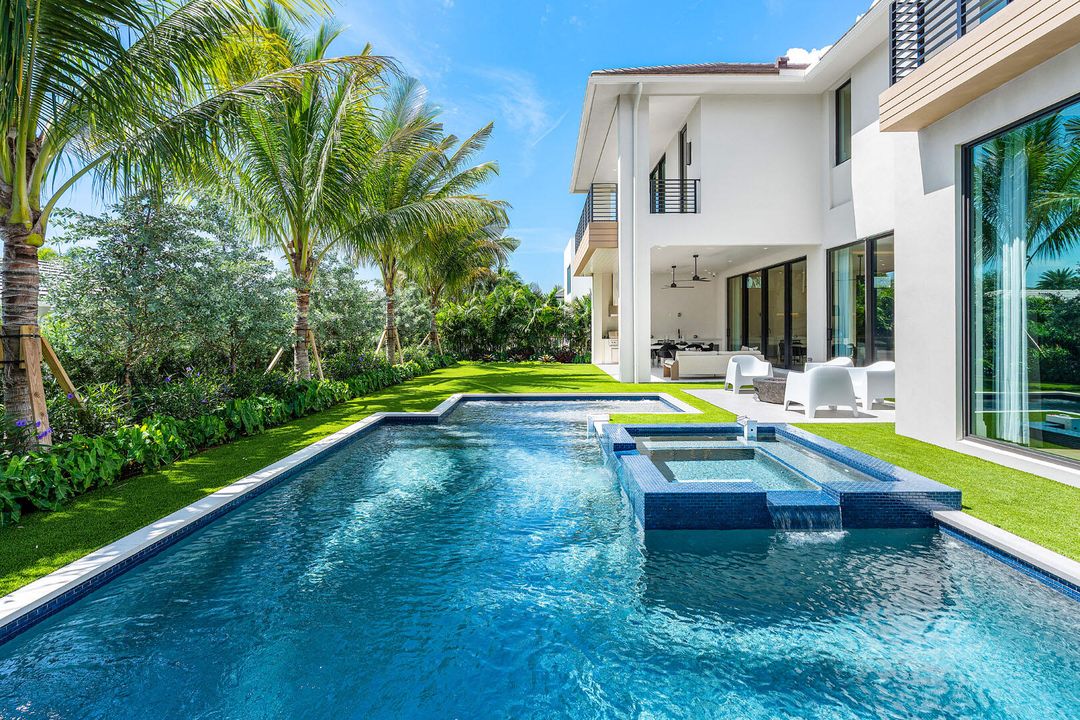 For Sale: $11,250,000 (5 beds, 7 baths, 5941 Square Feet)