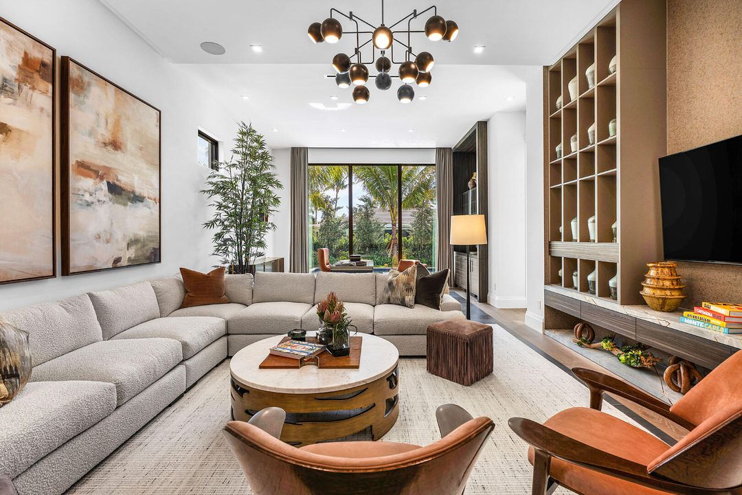 For Sale: $11,250,000 (5 beds, 7 baths, 5941 Square Feet)