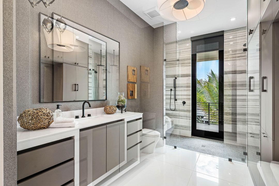 For Sale: $11,250,000 (5 beds, 7 baths, 5941 Square Feet)