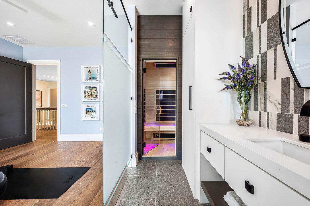 For Sale: $11,250,000 (5 beds, 7 baths, 5941 Square Feet)