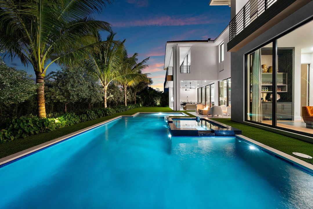 For Sale: $11,250,000 (5 beds, 7 baths, 5941 Square Feet)