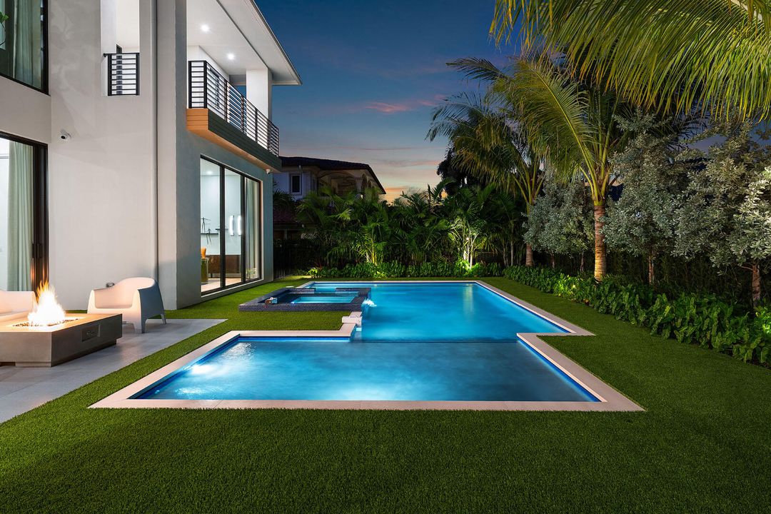 For Sale: $11,250,000 (5 beds, 7 baths, 5941 Square Feet)