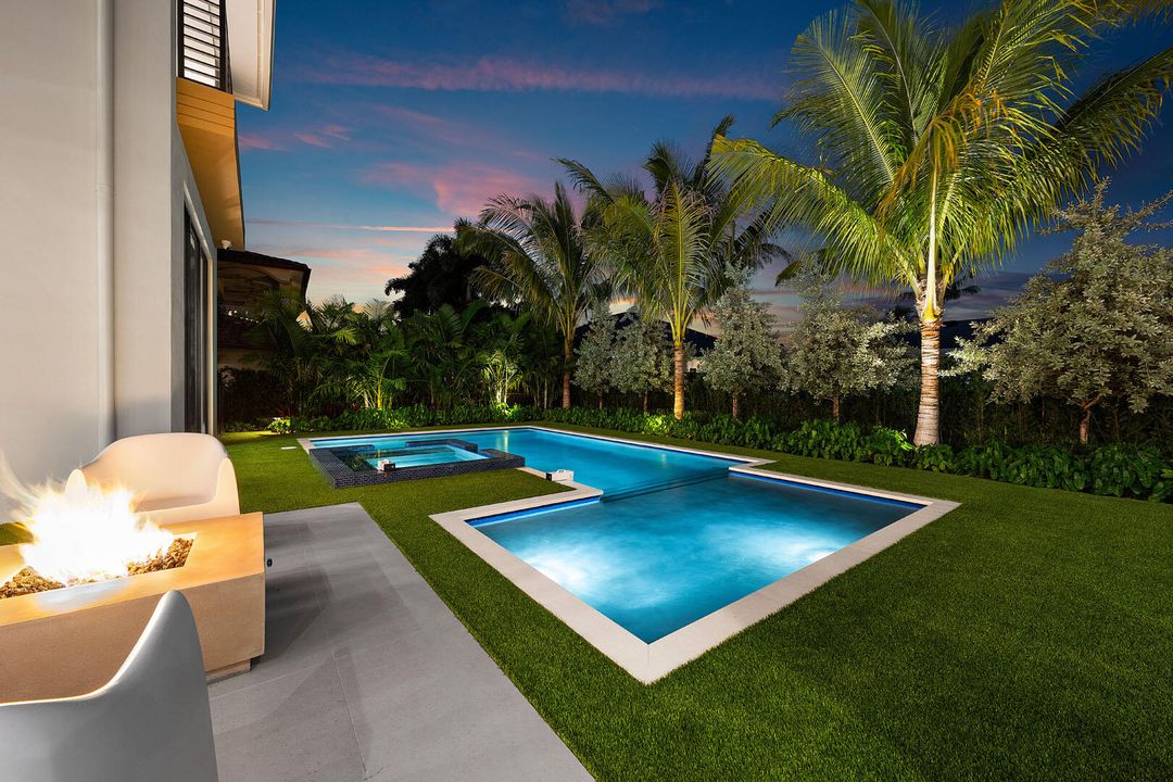 For Sale: $11,250,000 (5 beds, 7 baths, 5941 Square Feet)