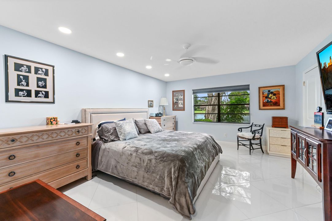 Active With Contract: $349,900 (3 beds, 2 baths, 1411 Square Feet)