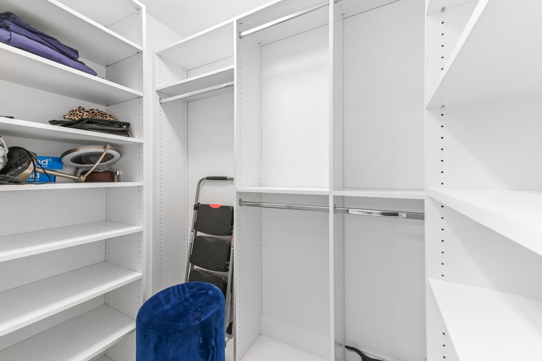 Active With Contract: $349,900 (3 beds, 2 baths, 1411 Square Feet)