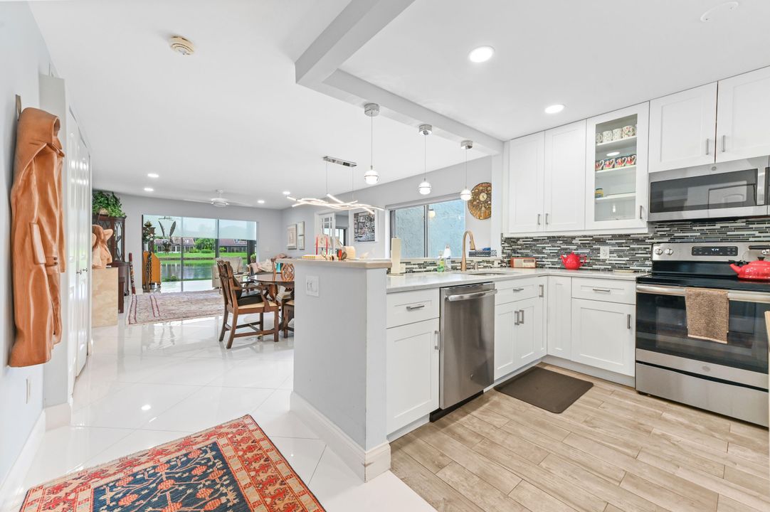 Active With Contract: $349,900 (3 beds, 2 baths, 1411 Square Feet)