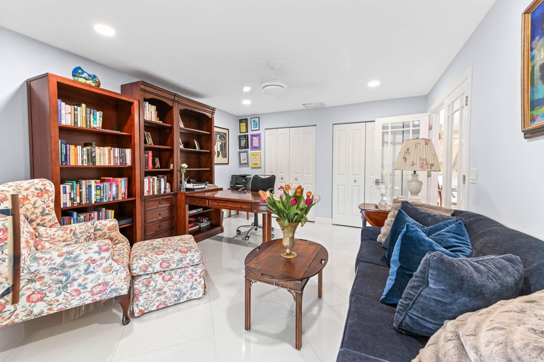 Active With Contract: $349,900 (3 beds, 2 baths, 1411 Square Feet)