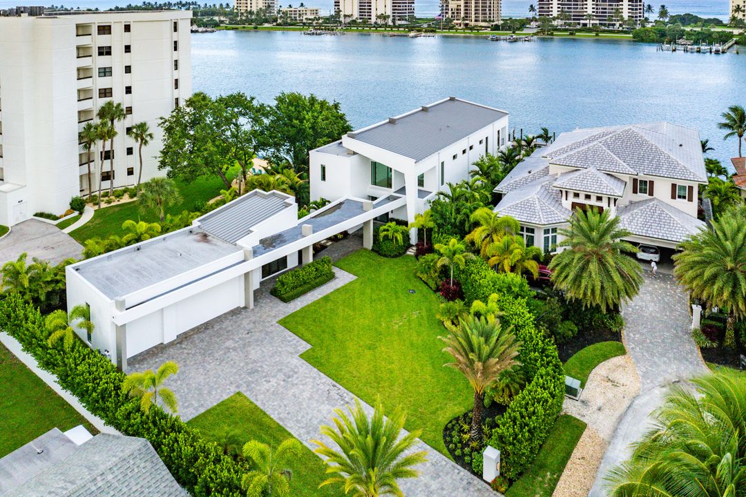 For Sale: $9,992,000 (5 beds, 5 baths, 4550 Square Feet)