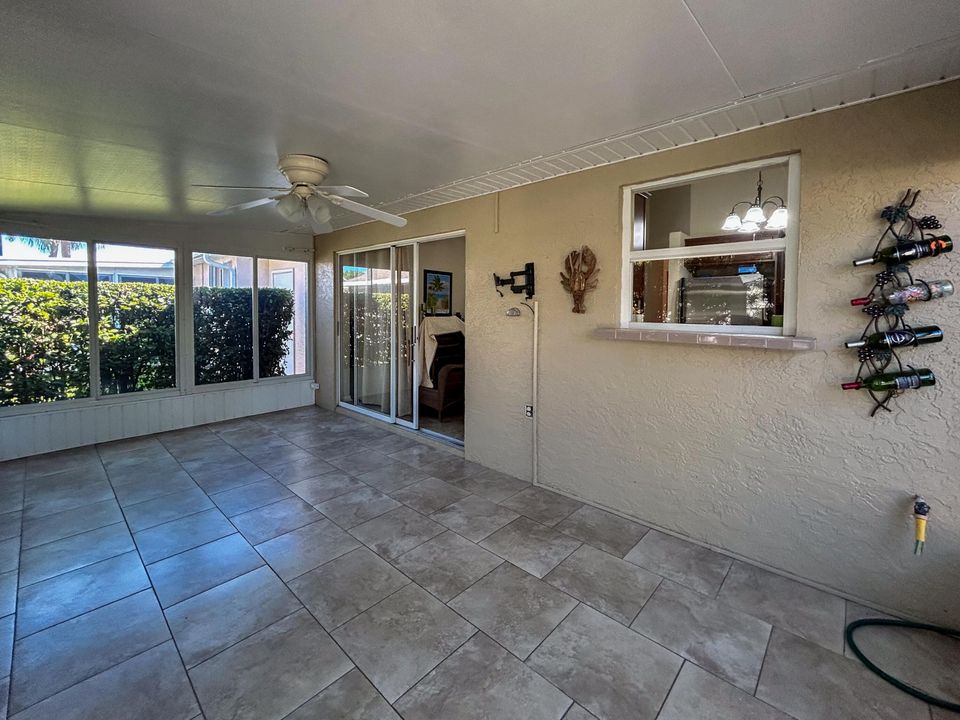 合同活跃: $199,900 (2 贝兹, 2 浴室, 1536 平方英尺)