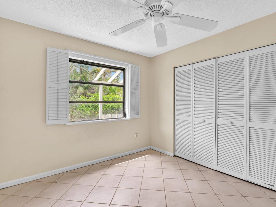 Active With Contract: $249,900 (2 beds, 2 baths, 1020 Square Feet)