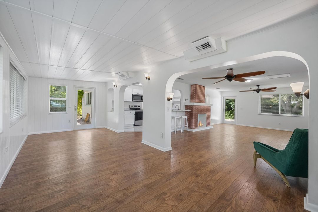 For Sale: $1,549,888 (2 beds, 2 baths, 1449 Square Feet)