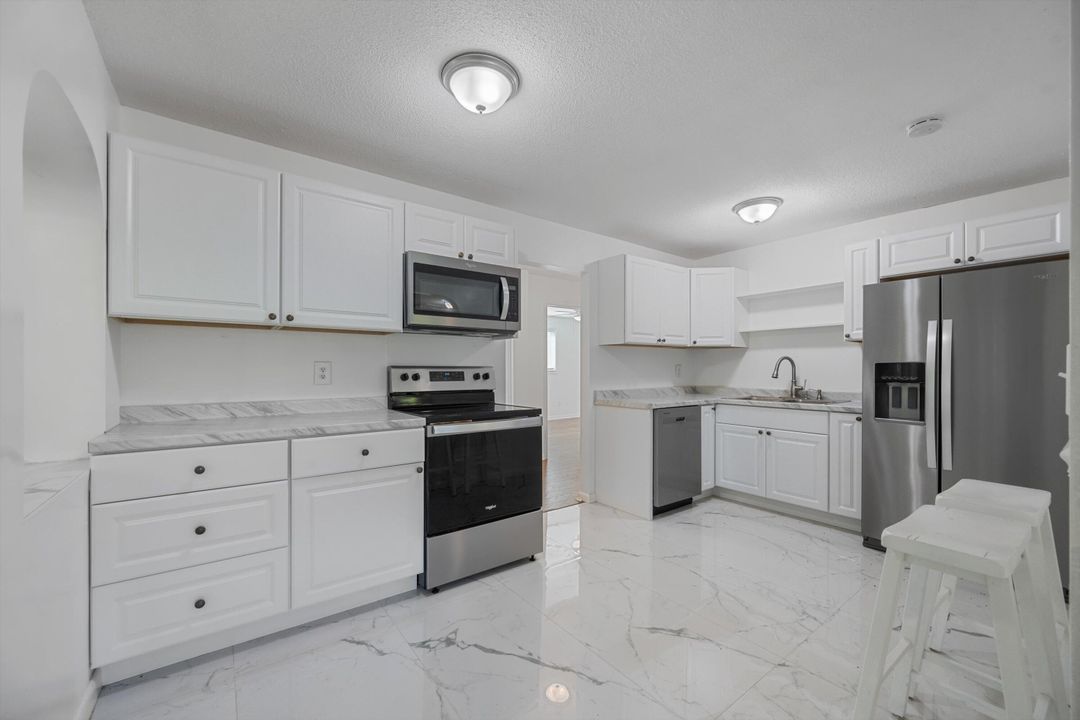 For Sale: $1,549,888 (2 beds, 2 baths, 1449 Square Feet)