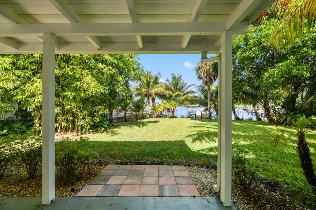 For Sale: $1,549,888 (2 beds, 2 baths, 1449 Square Feet)