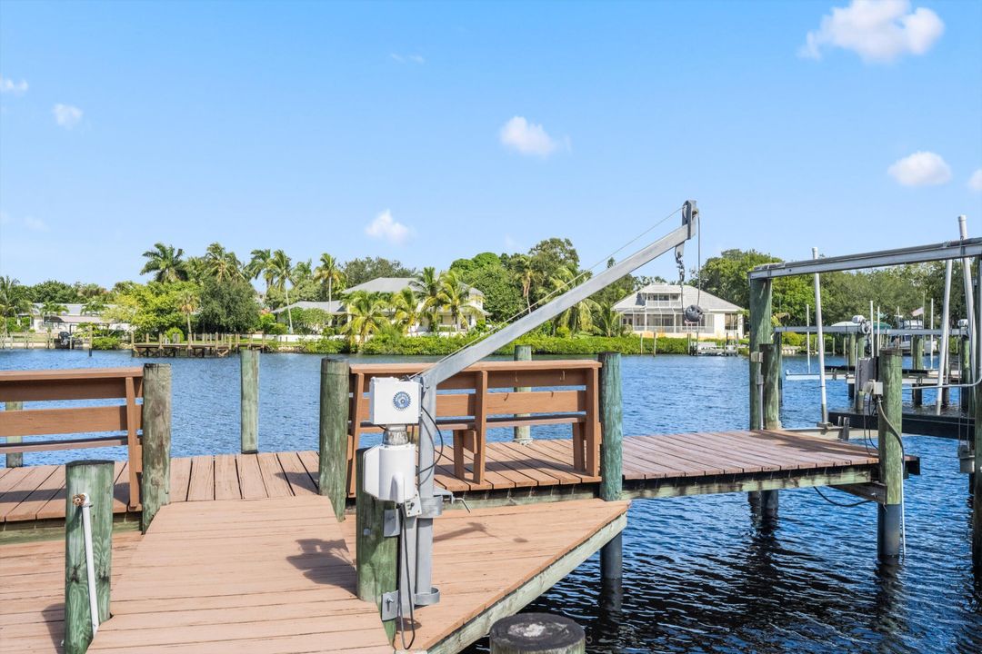 For Sale: $1,549,888 (2 beds, 2 baths, 1449 Square Feet)