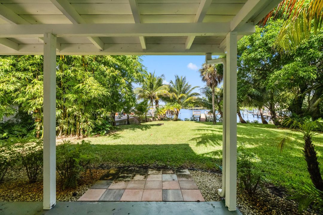 For Sale: $1,549,888 (2 beds, 2 baths, 1449 Square Feet)