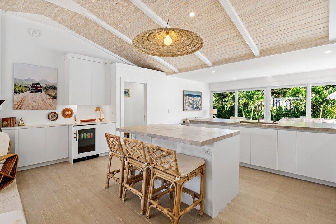 В аренду: $18,500 (3 спален, 2 ванн, 1579 Квадратных фут)