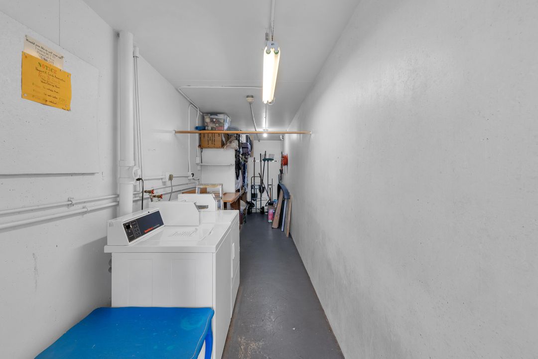 待售: $105,000 (1 贝兹, 1 浴室, 585 平方英尺)