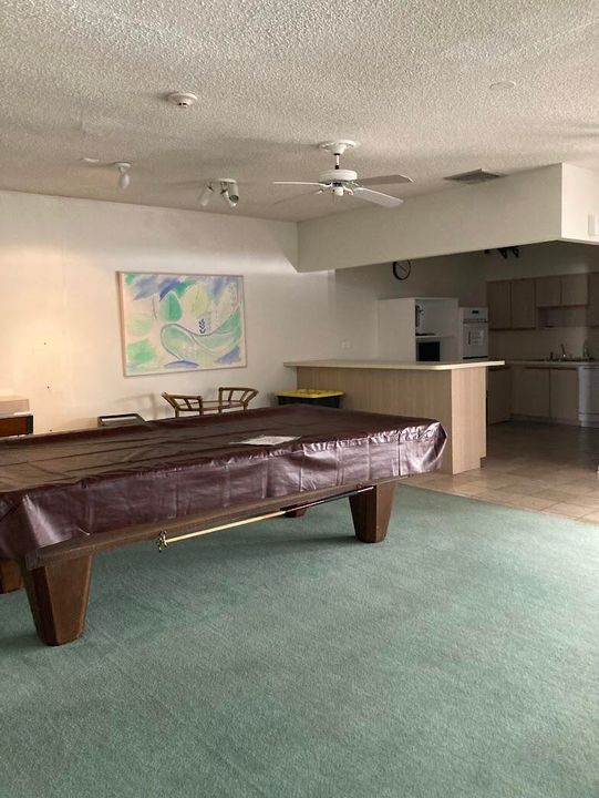 Active With Contract: $3,500 (1 beds, 2 baths, 983 Square Feet)