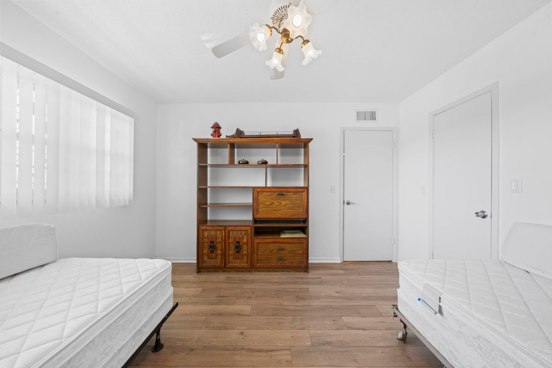 Active With Contract: $1,550 (2 beds, 2 baths, 960 Square Feet)