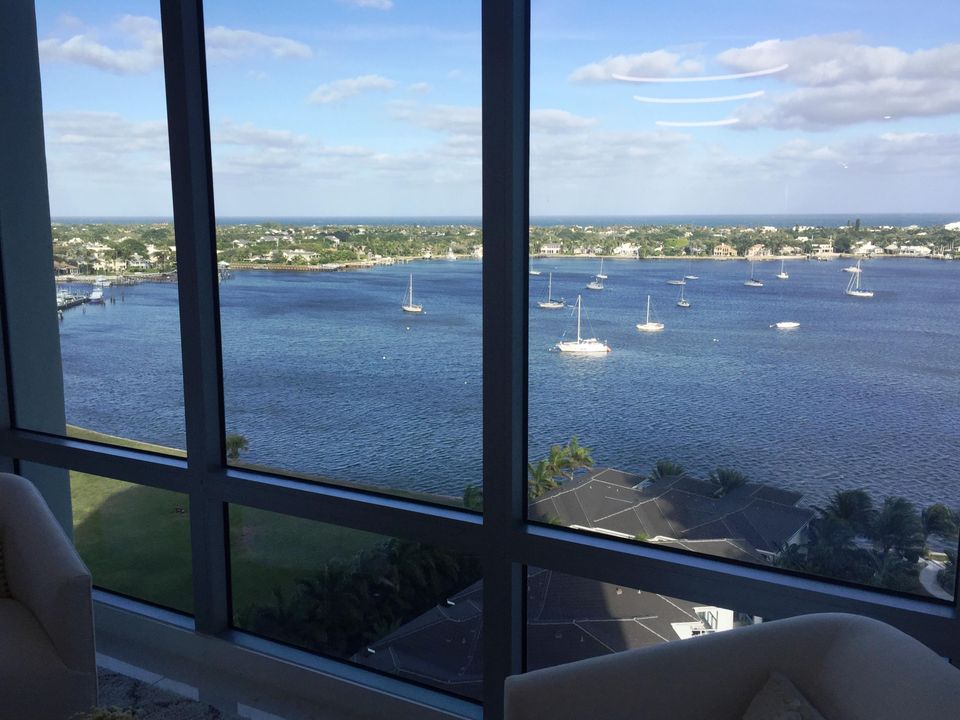 合同活跃: $10,000 (2 贝兹, 2 浴室, 1578 平方英尺)