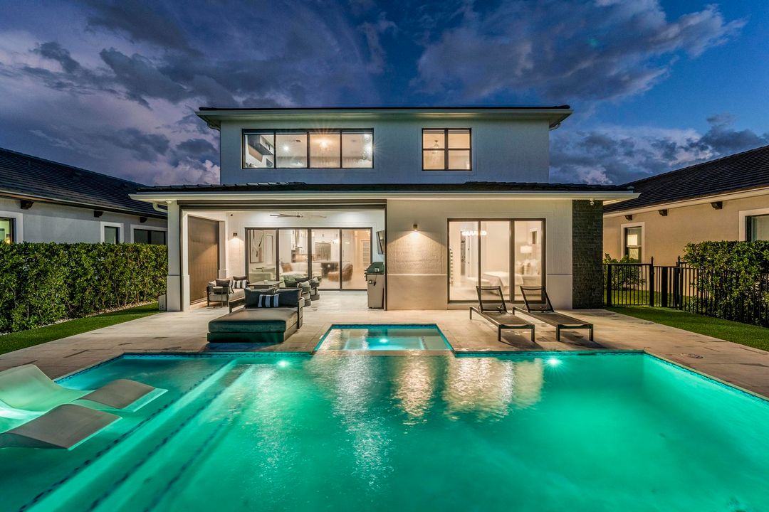 Recently Sold: $1,799,000 (5 beds, 6 baths, 4182 Square Feet)