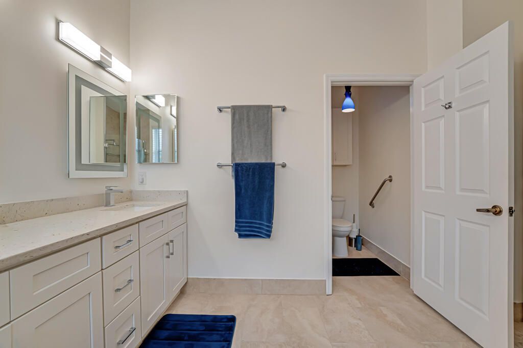 合同活跃: $395,000 (3 贝兹, 2 浴室, 1981 平方英尺)