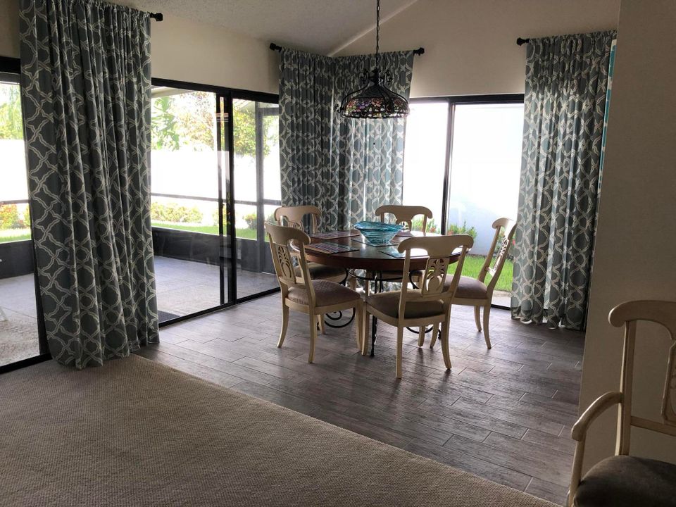 Под контрактом: $6,000 (3 спален, 2 ванн, 1889 Квадратных фут)