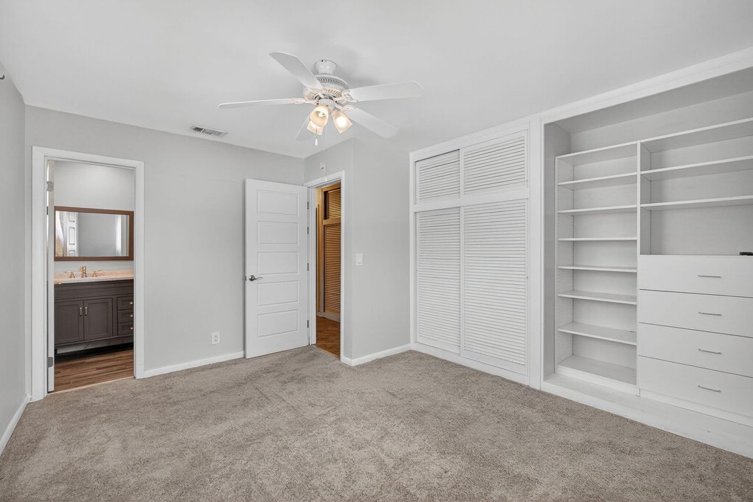 合同活跃: $500,000 (3 贝兹, 2 浴室, 1421 平方英尺)