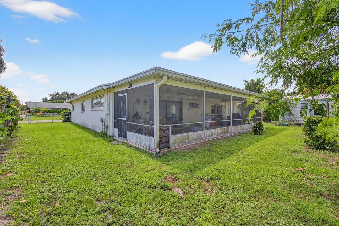 合同活跃: $500,000 (3 贝兹, 2 浴室, 1421 平方英尺)