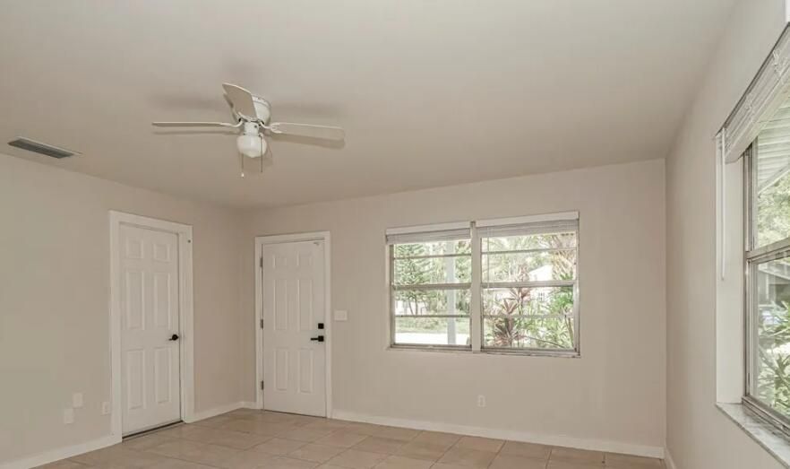 Activo con contrato: $234,900 (2 camas, 1 baños, 1158 Pies cuadrados)