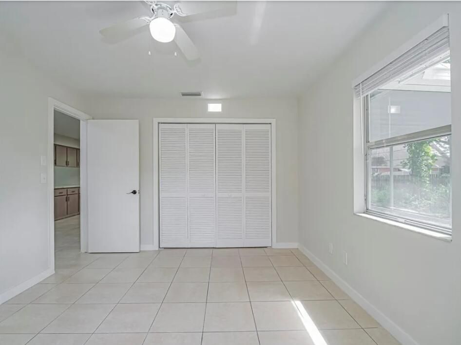 Activo con contrato: $234,900 (2 camas, 1 baños, 1158 Pies cuadrados)