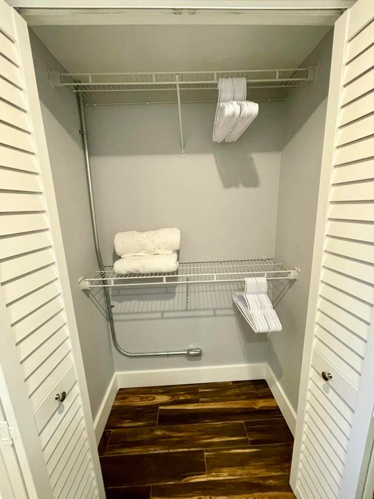 Под контрактом: $3,350 (1 спален, 1 ванн, 600 Квадратных фут)