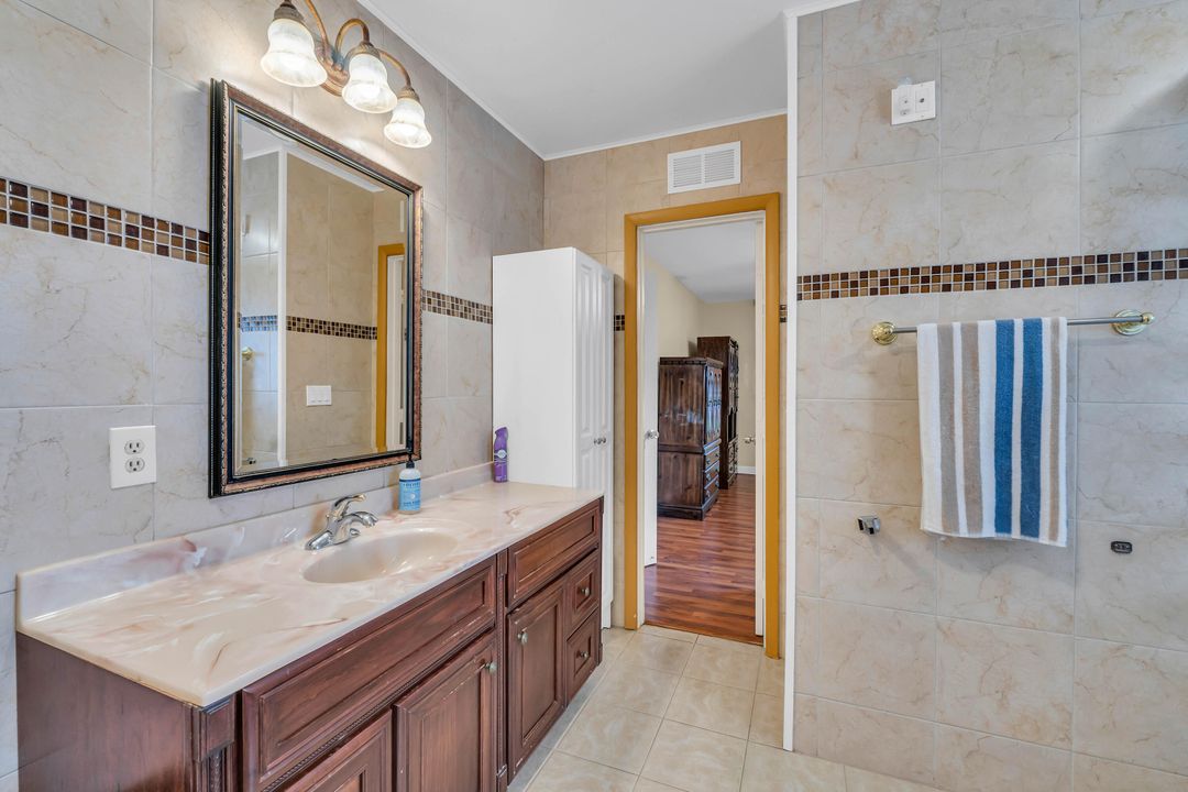 Active With Contract: $649,900 (4 beds, 3 baths, 1979 Square Feet)