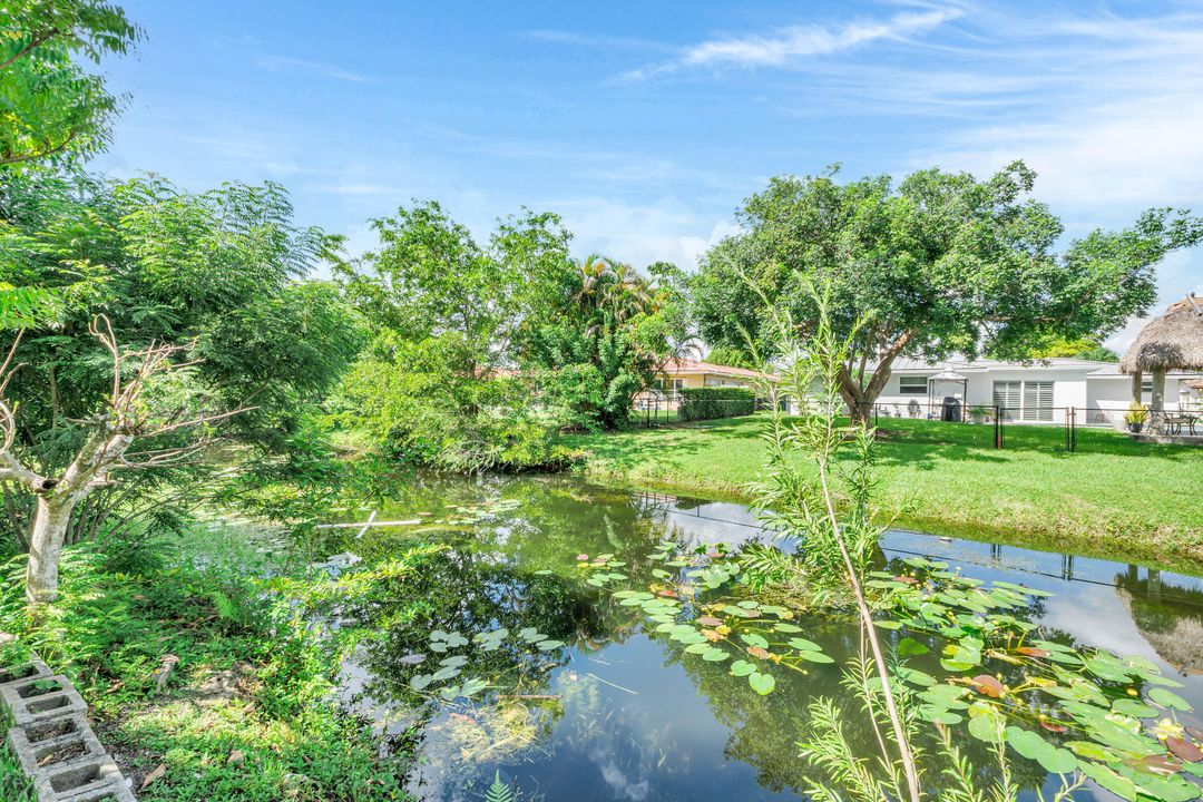 Active With Contract: $649,900 (4 beds, 3 baths, 1979 Square Feet)