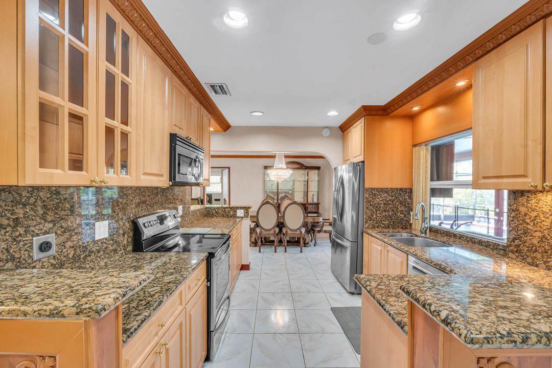 Active With Contract: $649,900 (4 beds, 3 baths, 1979 Square Feet)