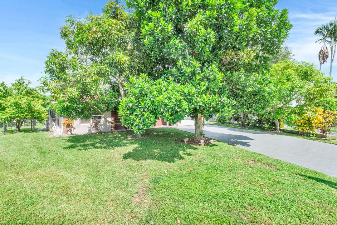 Active With Contract: $649,900 (4 beds, 3 baths, 1979 Square Feet)