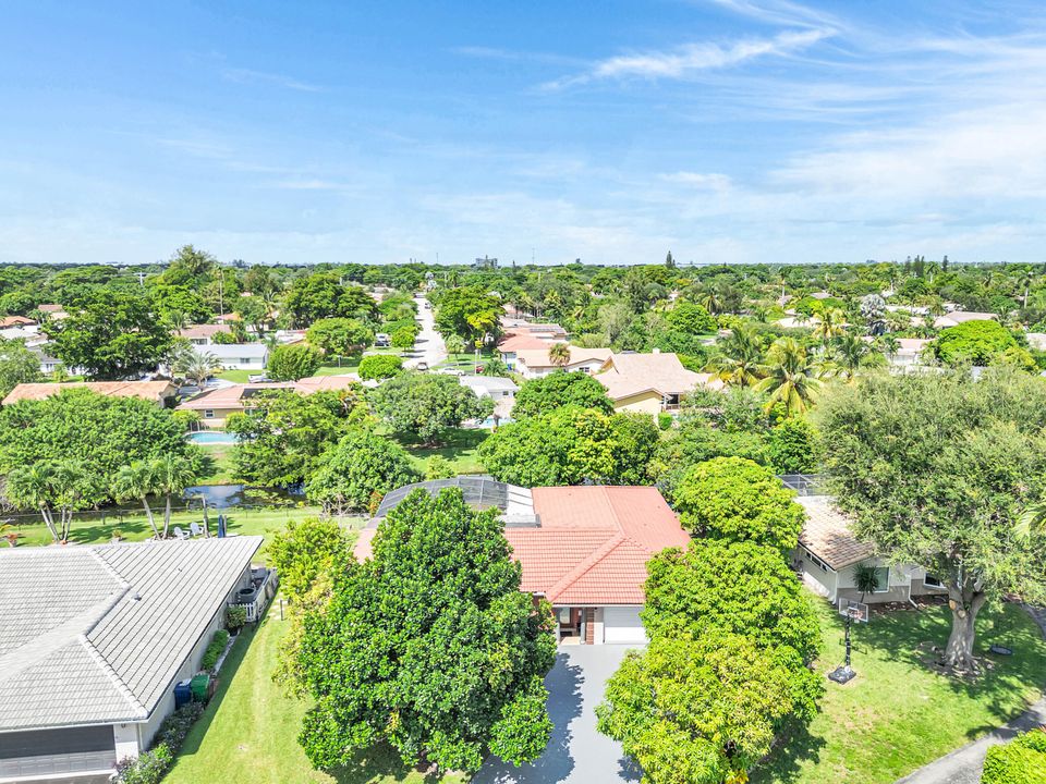 Active With Contract: $649,900 (4 beds, 3 baths, 1979 Square Feet)