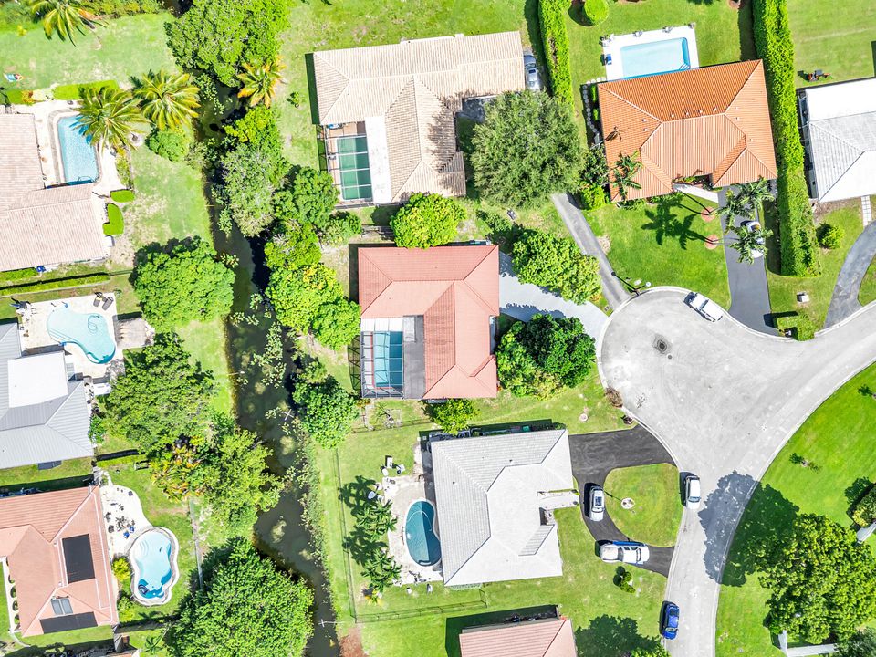 Active With Contract: $649,900 (4 beds, 3 baths, 1979 Square Feet)