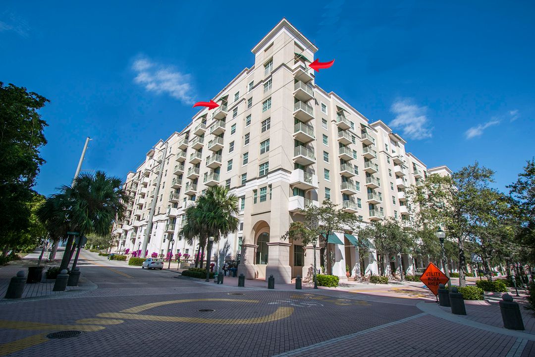 Recently Rented: $3,950 (2 beds, 2 baths, 1449 Square Feet)