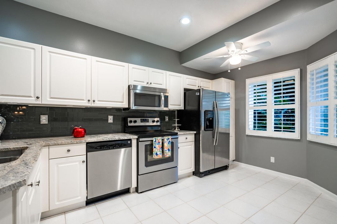 Active With Contract: $499,900 (3 beds, 2 baths, 1870 Square Feet)