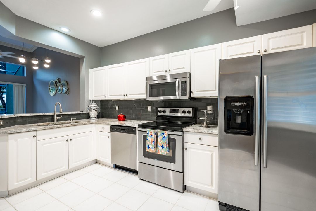 Active With Contract: $499,900 (3 beds, 2 baths, 1870 Square Feet)