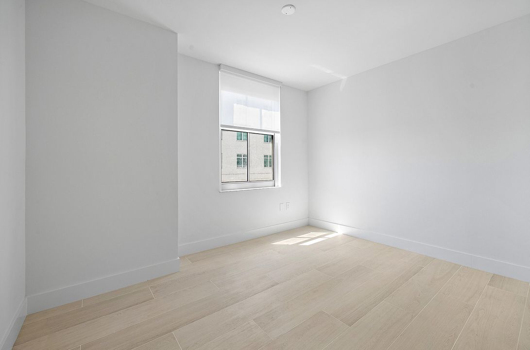 待售: $1,949,000 (3 贝兹, 2 浴室, 1586 平方英尺)