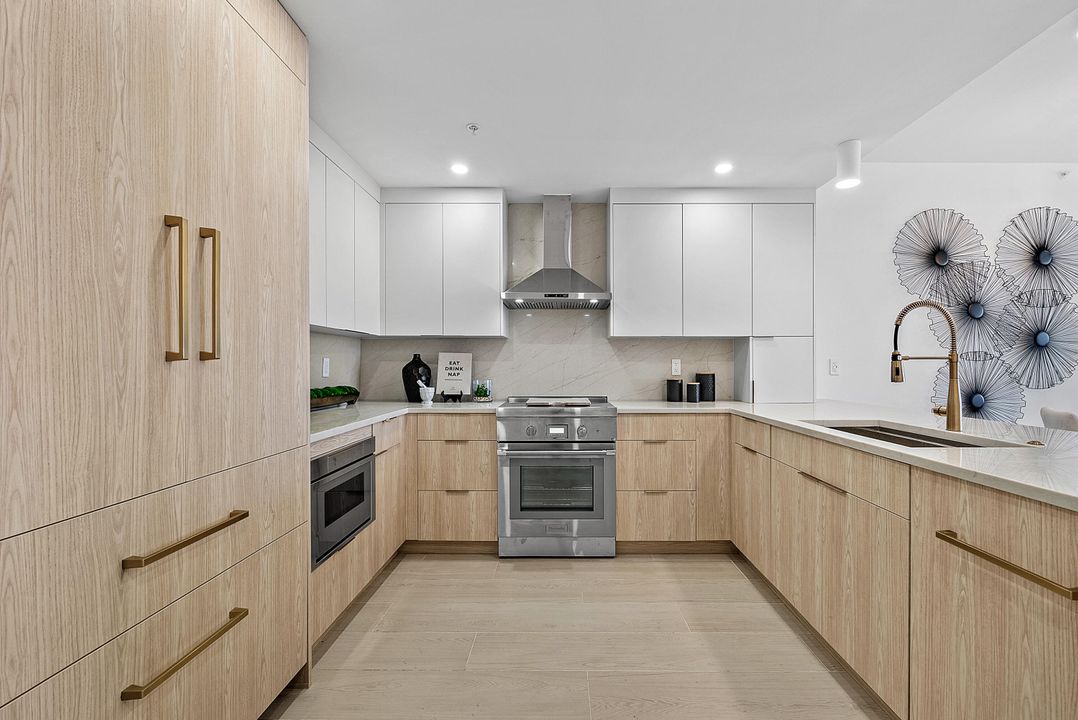 待售: $1,949,000 (3 贝兹, 2 浴室, 1586 平方英尺)